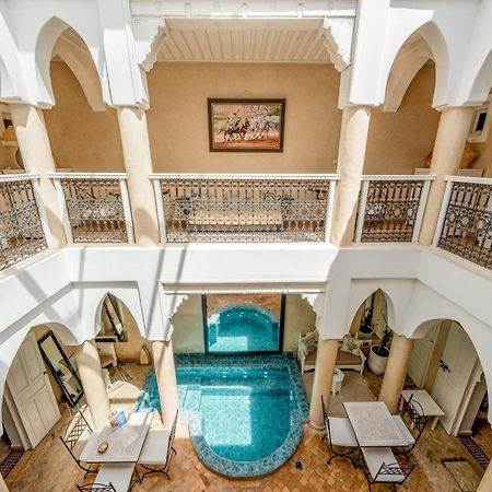 Riad Awinati Location Privatisee ,Piscine Chauffee , Beau Rooftop Маракеш Екстериор снимка