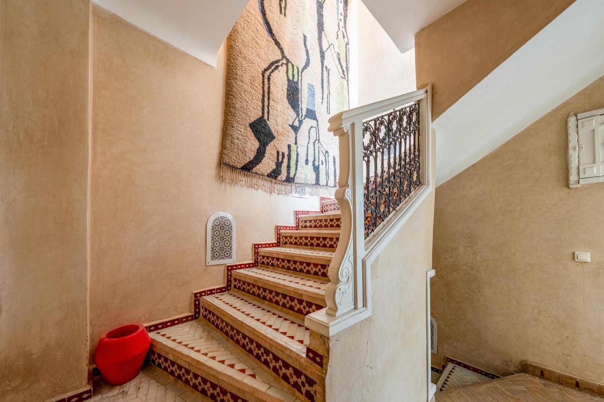 Riad Awinati Location Privatisee ,Piscine Chauffee , Beau Rooftop Маракеш Екстериор снимка