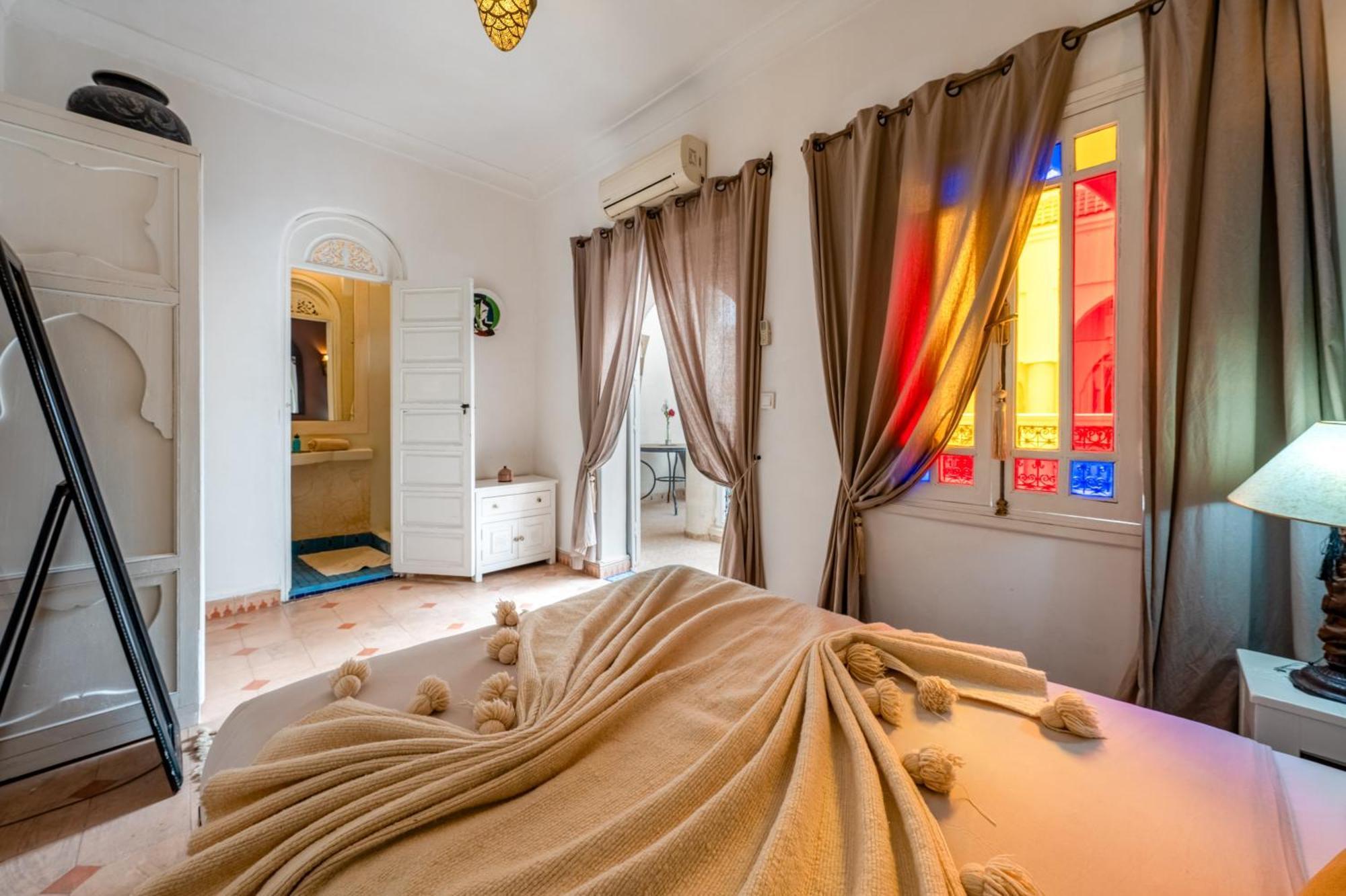 Riad Awinati Location Privatisee ,Piscine Chauffee , Beau Rooftop Маракеш Екстериор снимка