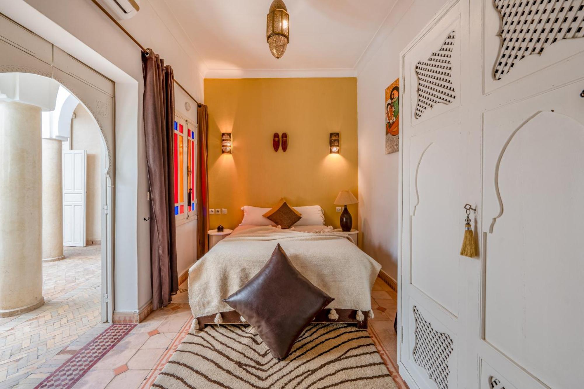 Riad Awinati Location Privatisee ,Piscine Chauffee , Beau Rooftop Маракеш Екстериор снимка